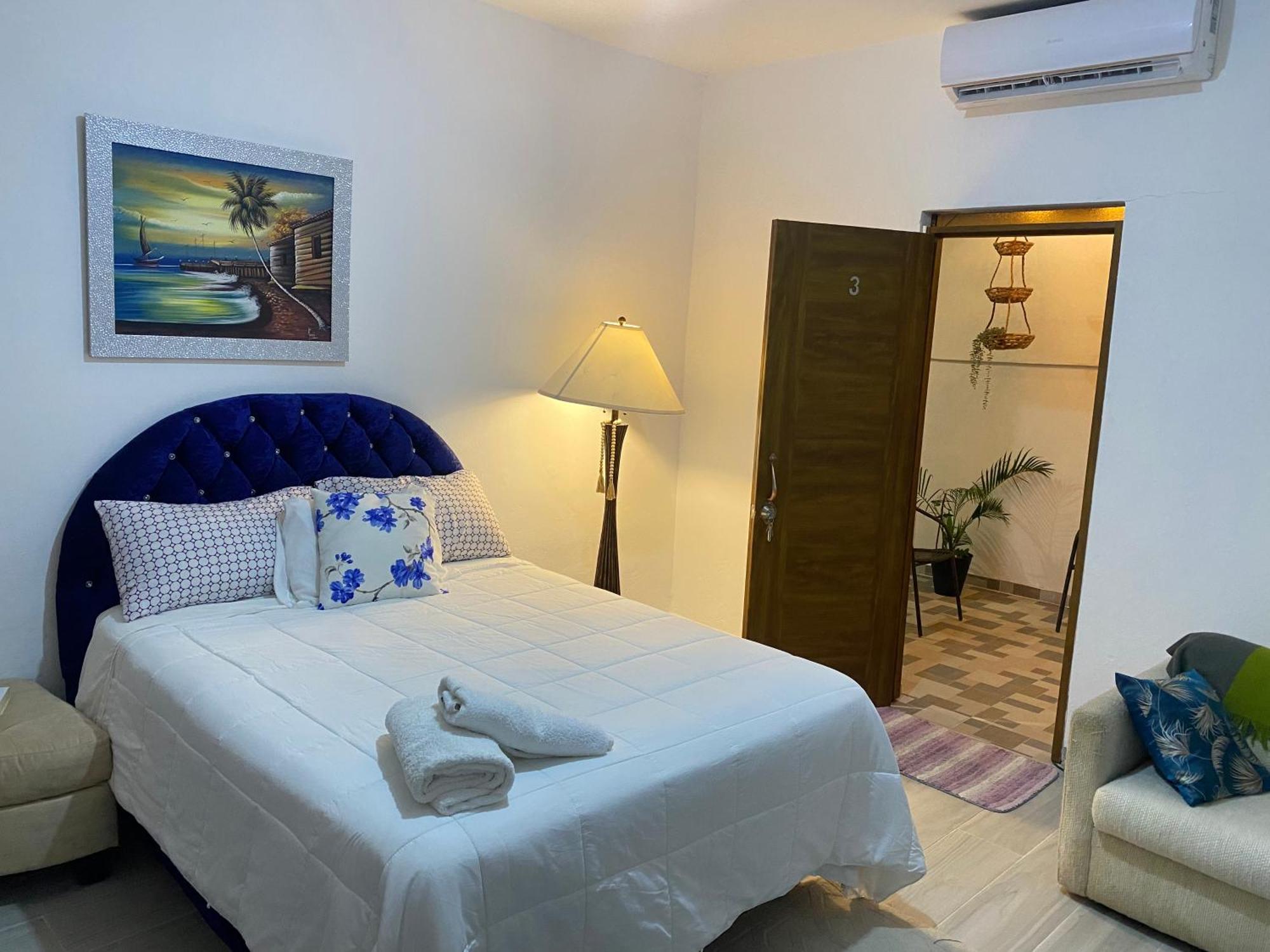 Only Room By Merengue House, 8 Minutos Airport Monte Adentro  Екстер'єр фото